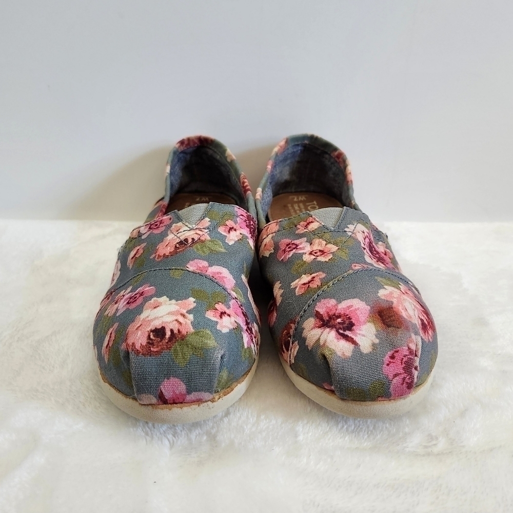 TOMS Classic Canvas Gray Pink Rose Buds Floral Flower Slip On Flats Size 7 - Picture 4 of 14